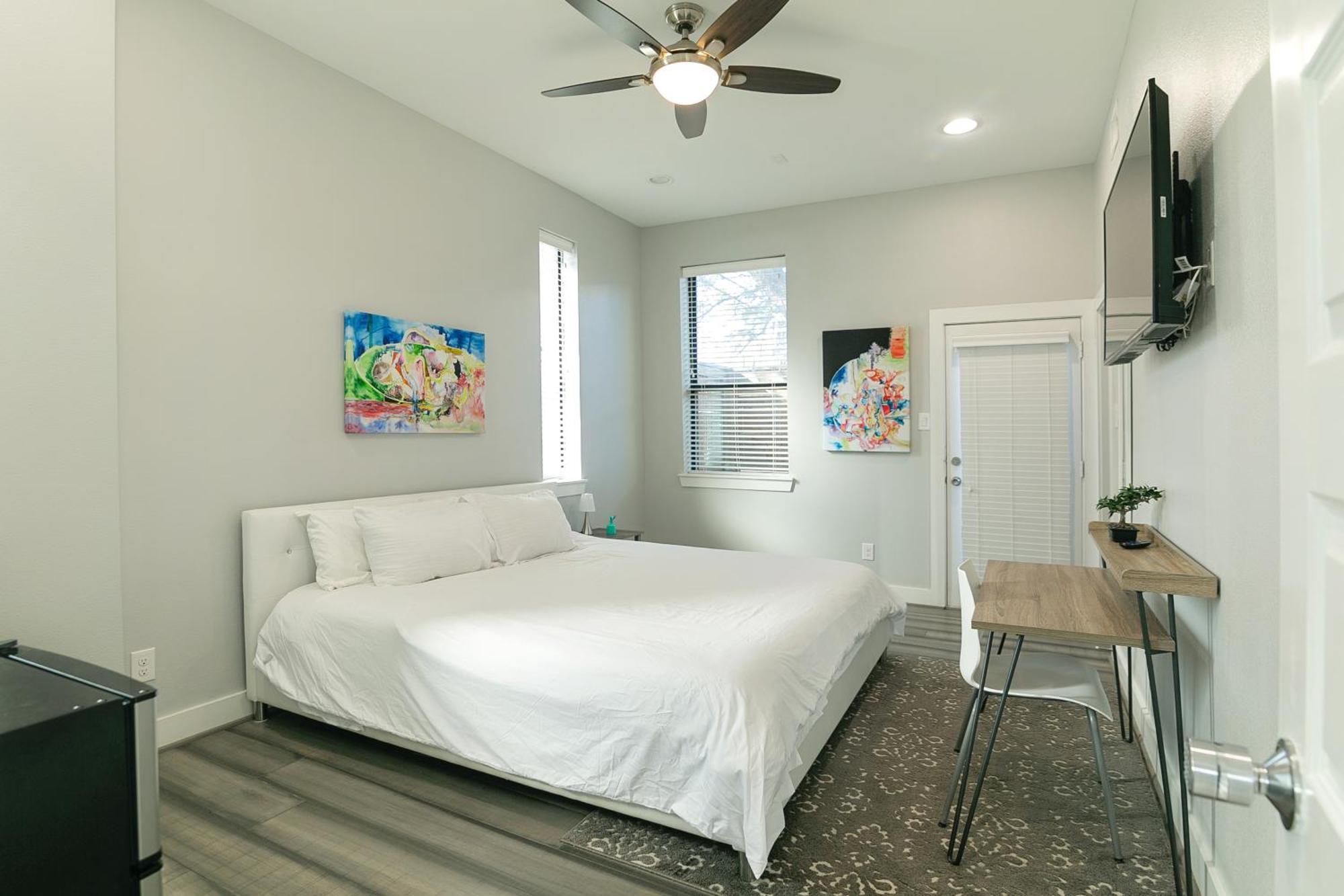 Montrose Guesthouse Suites By Dunyha Houston Exteriér fotografie