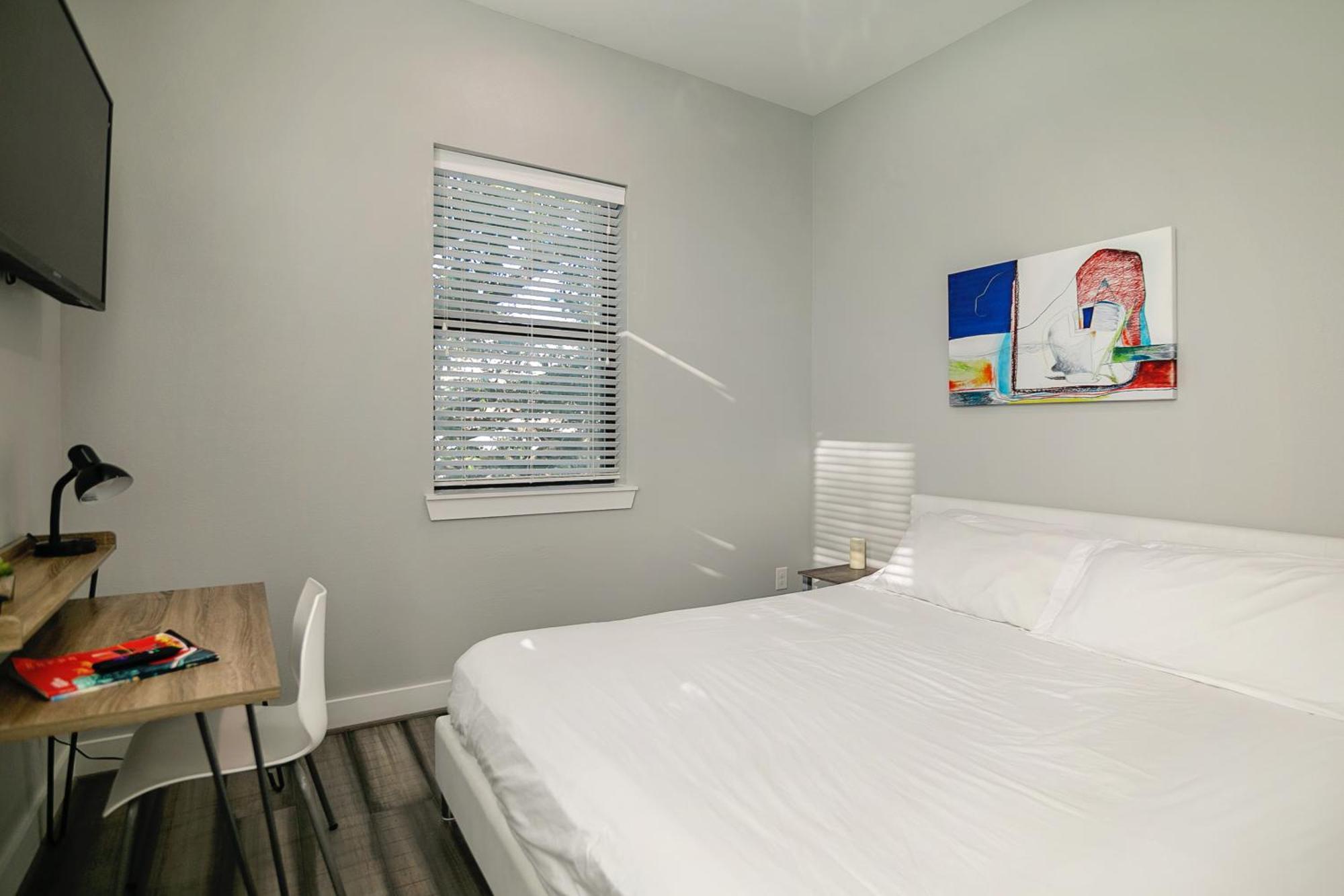 Montrose Guesthouse Suites By Dunyha Houston Exteriér fotografie