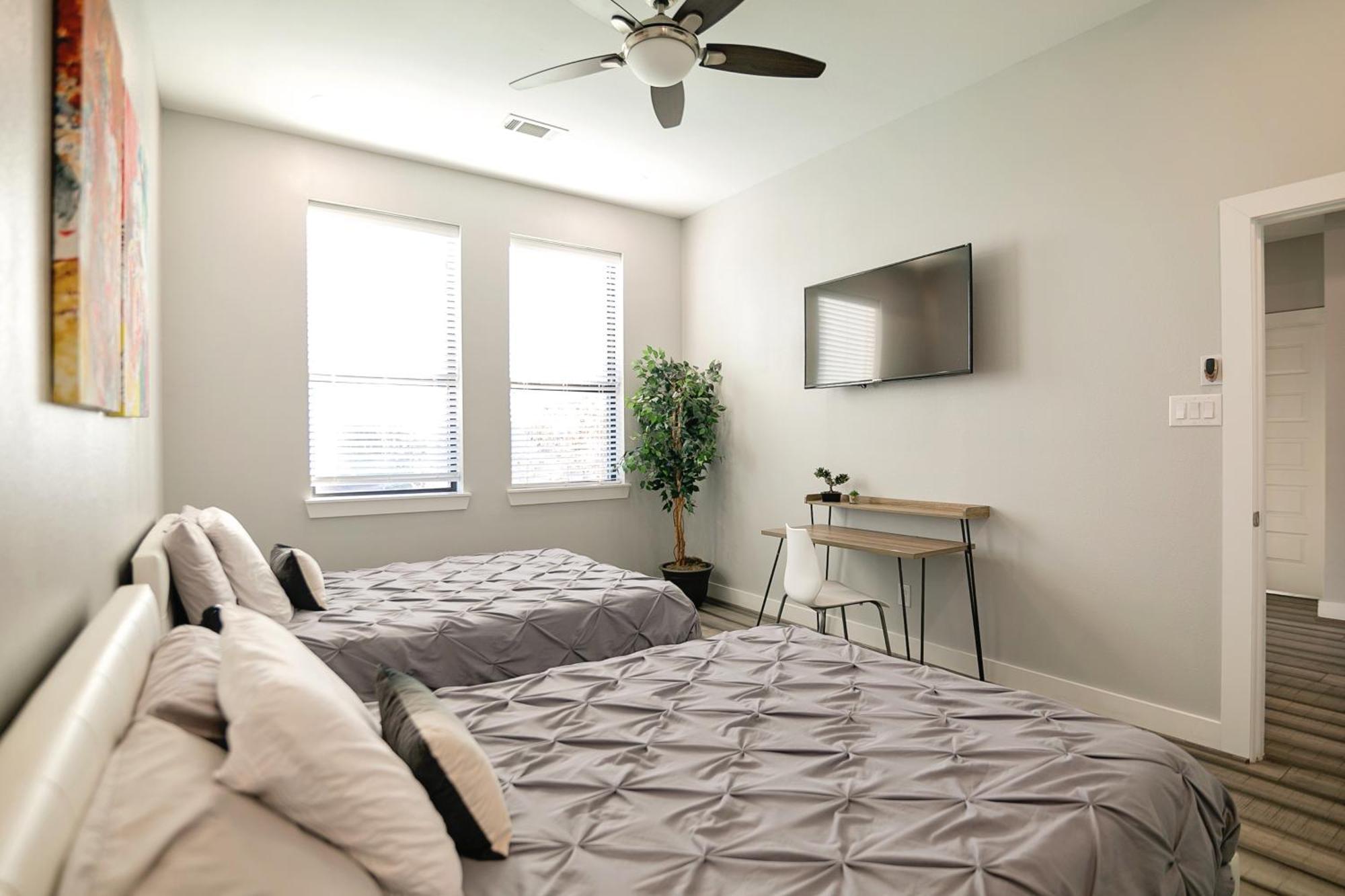 Montrose Guesthouse Suites By Dunyha Houston Exteriér fotografie