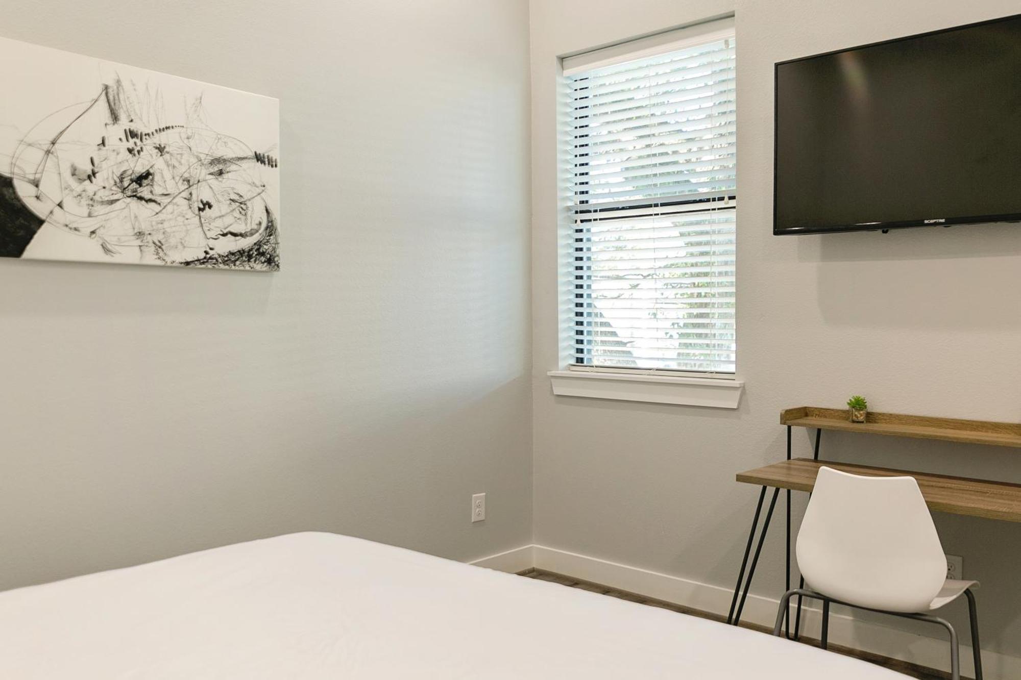 Montrose Guesthouse Suites By Dunyha Houston Exteriér fotografie