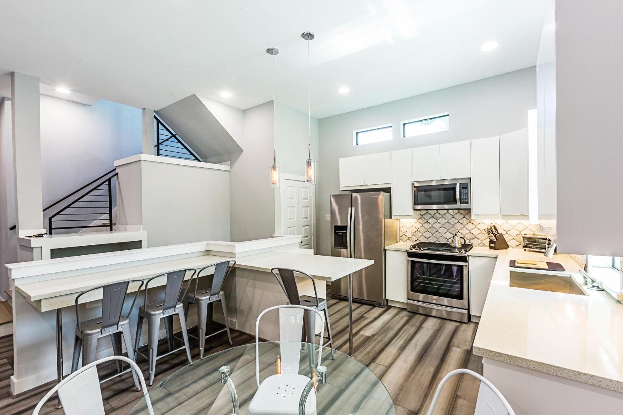 Montrose Guesthouse Suites By Dunyha Houston Exteriér fotografie