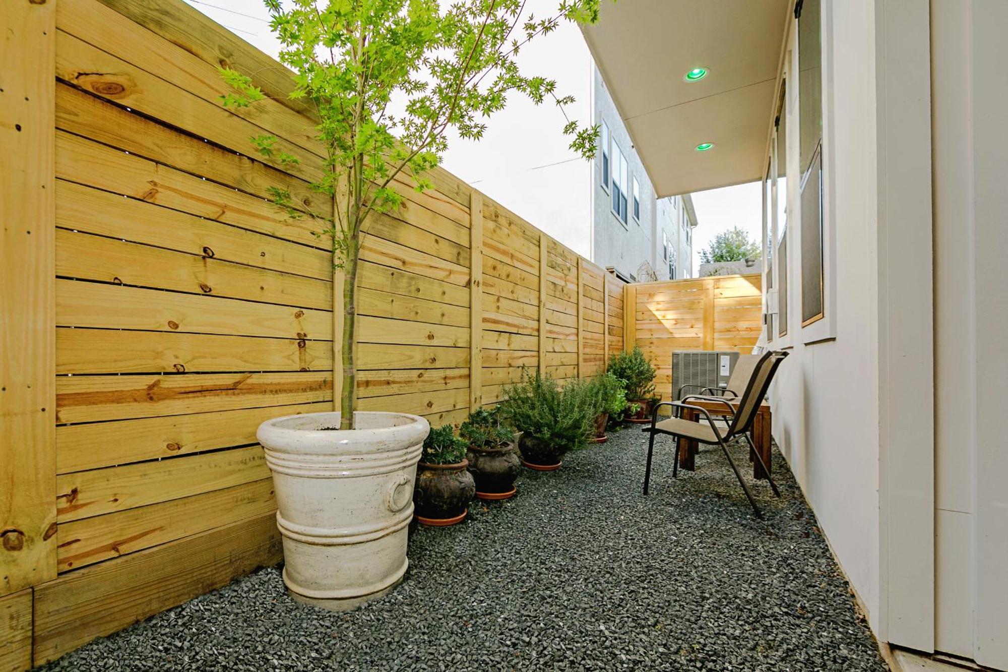 Montrose Guesthouse Suites By Dunyha Houston Exteriér fotografie